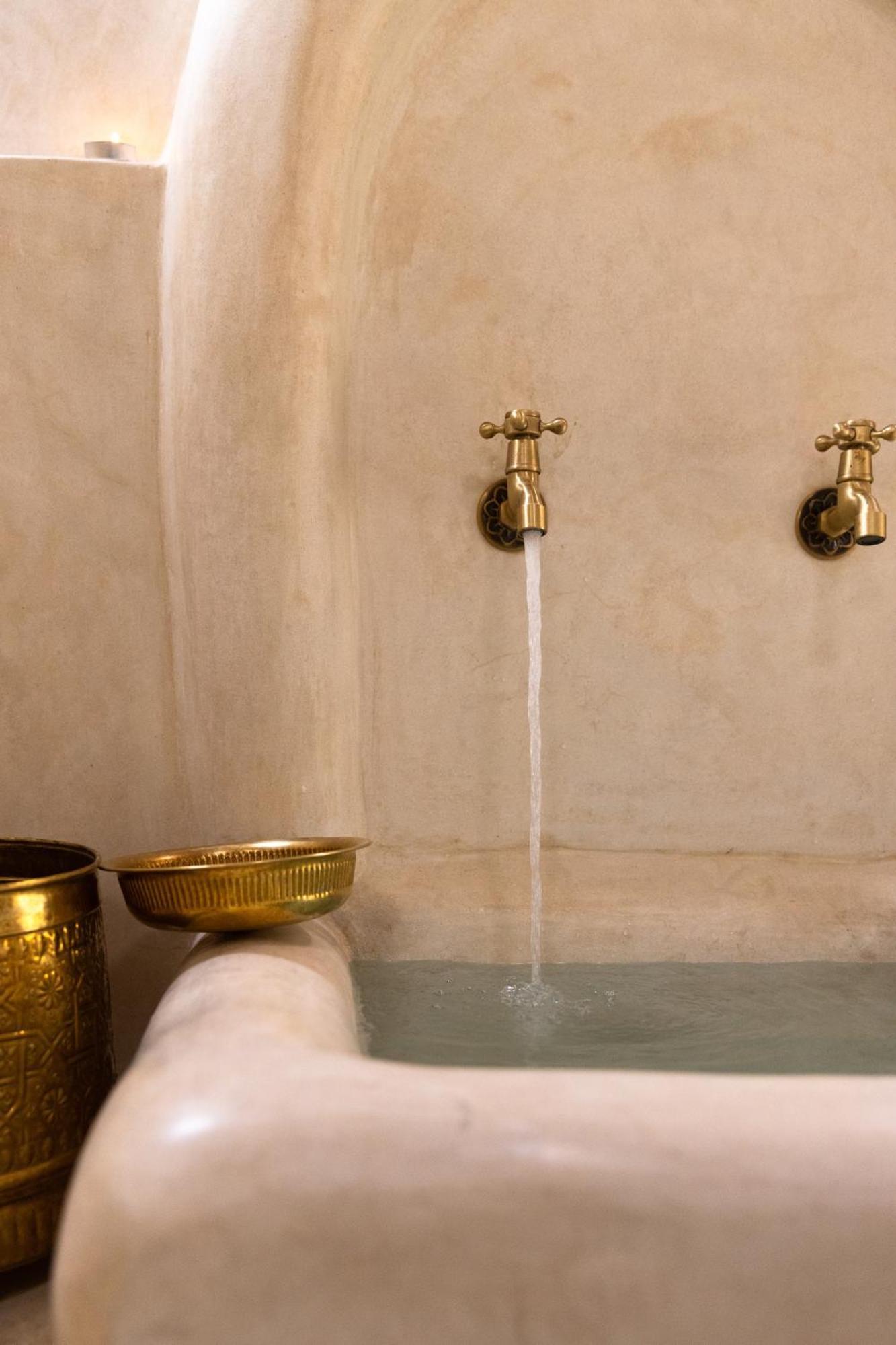 Mama Lova Hotel, Riad, Restaurant & Spa Εσαουίρα Εξωτερικό φωτογραφία